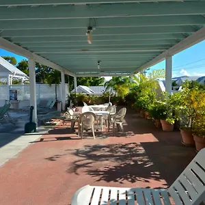 casa-caribe-duval-square.hotels-in-key-west.com/